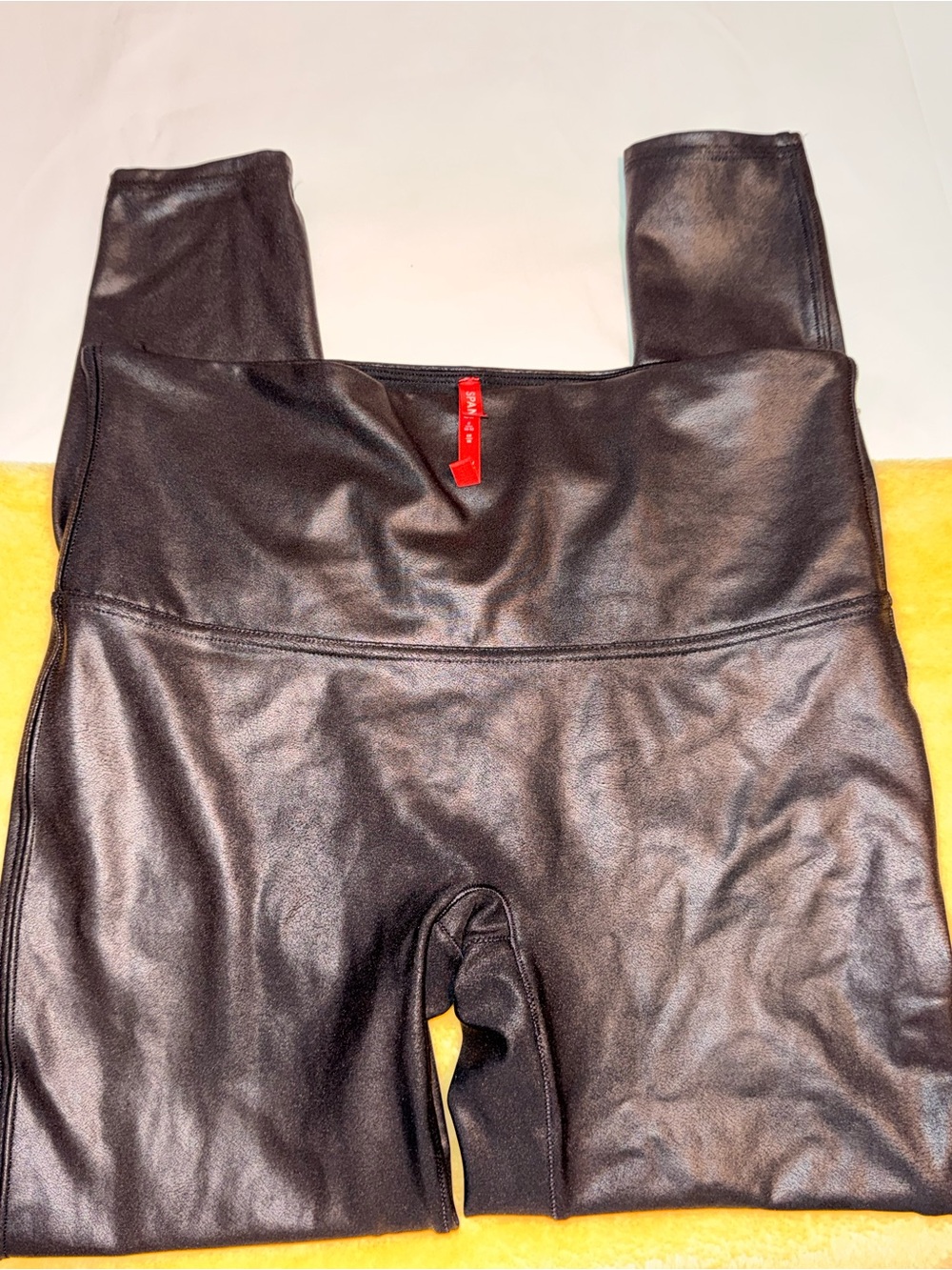 Women’s Spanx faux leather leggings size xl